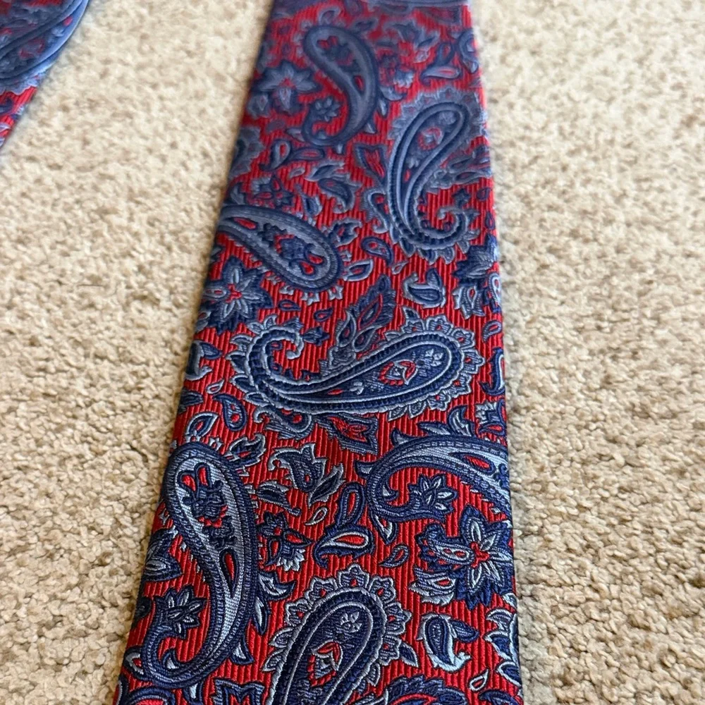 Robert Talbott stylish paisley